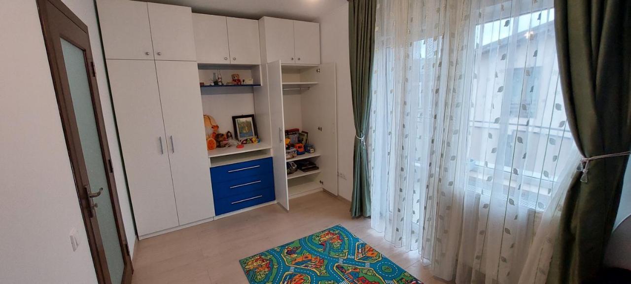 Apartament Cu 3 Camere Cluj-Napoca Exterior photo